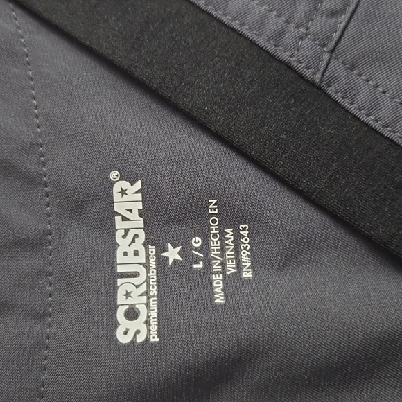 Scrub top - Picture 7 of 11